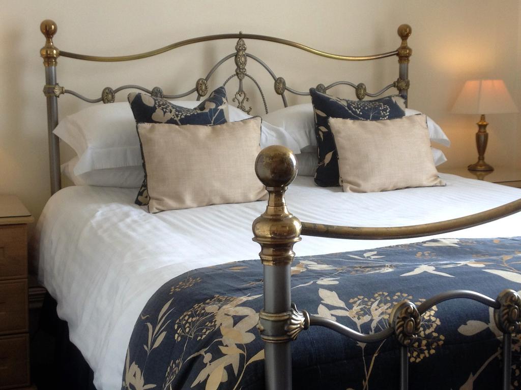 Warwick House Hotel Penzance Room photo
